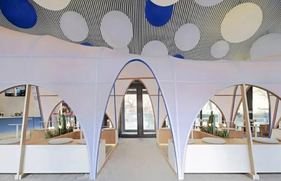 “帳篷”咖啡館，張拉膜結構