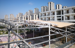 德陽學(xué)校操場(chǎng)膜結(jié)構(gòu)工程施工進(jìn)展